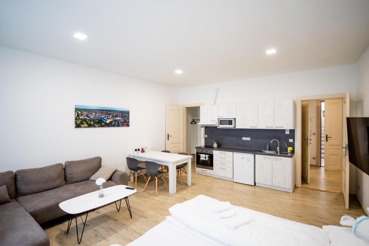 Apartmany Velke Namesti Кромержиж Экстерьер фото