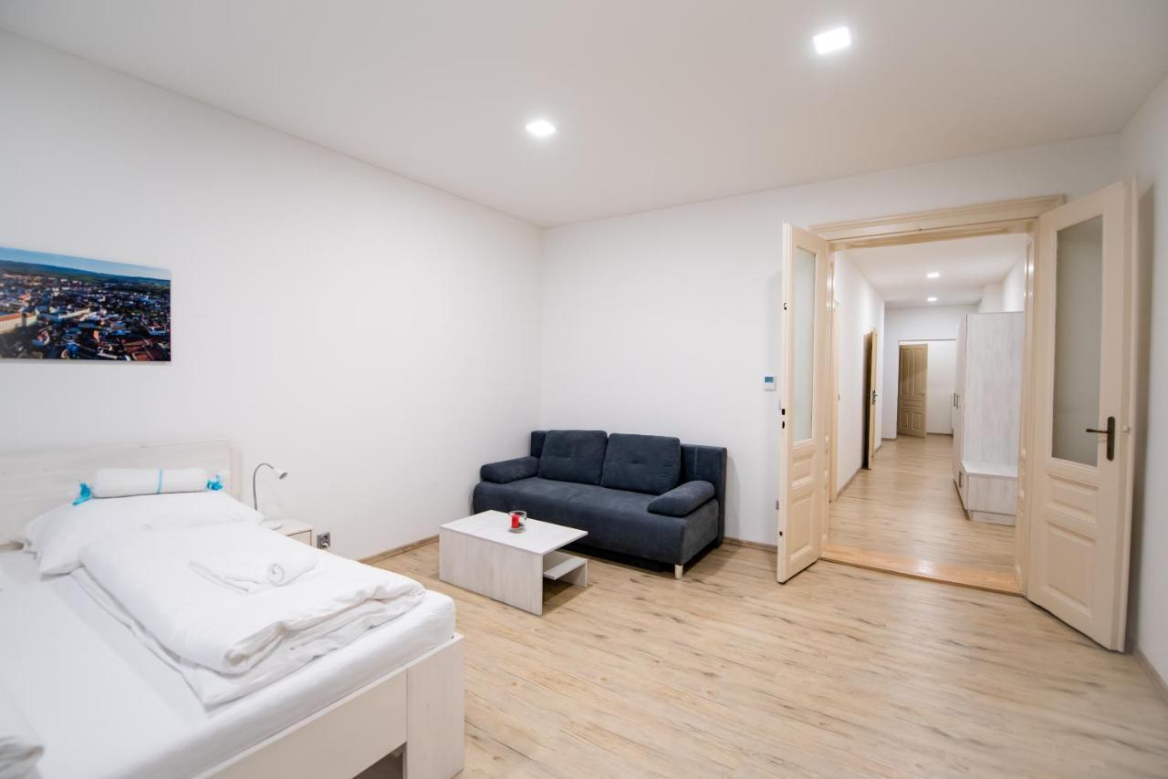 Apartmany Velke Namesti Кромержиж Экстерьер фото