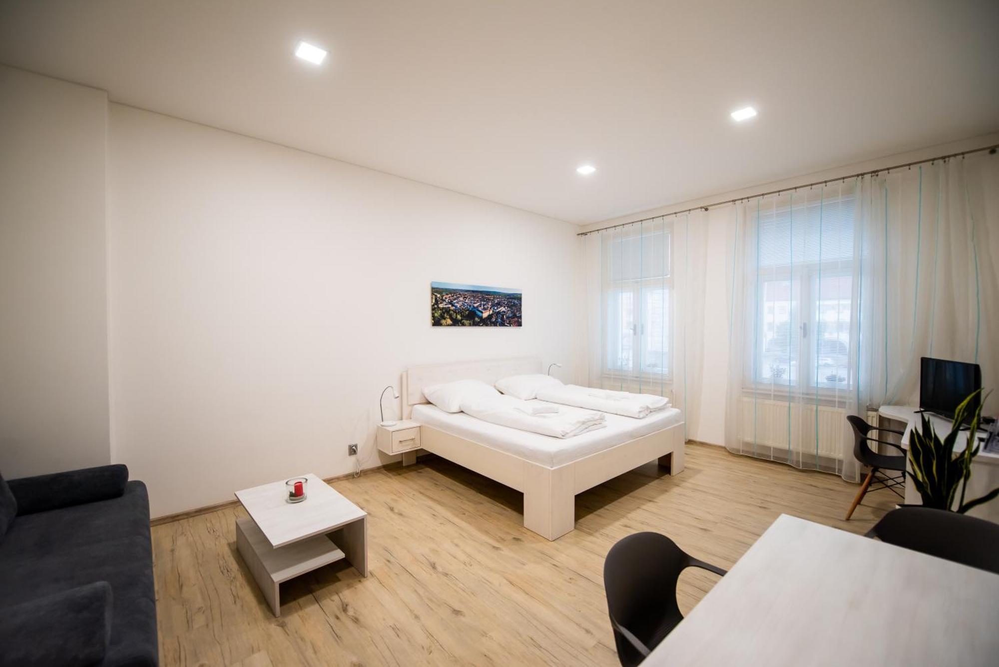 Apartmany Velke Namesti Кромержиж Экстерьер фото